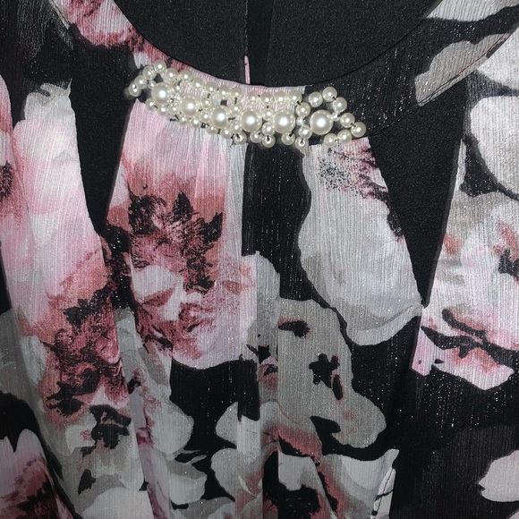 Laura Plus - Picture 5 of 5